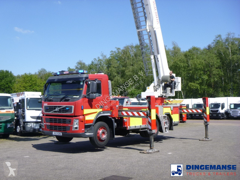 Camion Volvo 340 6x2 RHD Vema 333 TFL fire truck