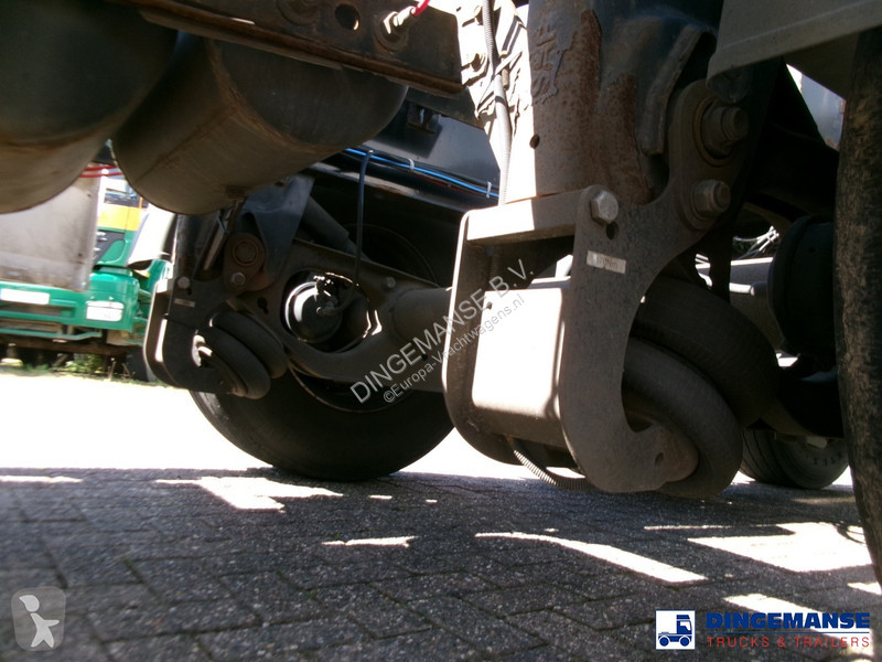 Vrachtwagen Krone 3-axle container trailer...