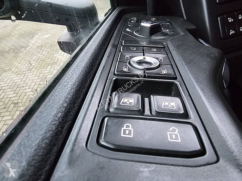 Vrachtwagen Scania S450 6X2*4 RET. FORKLIFTC