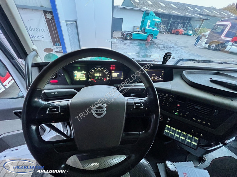 Vrachtwagen Volvo HMK Bilcon 18800 Liter ADR,...
