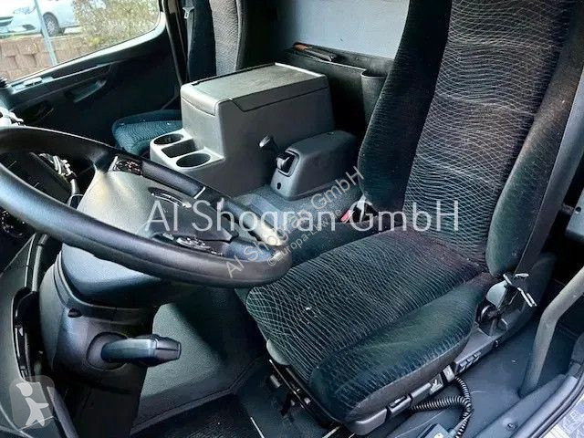 Vrachtwagen Mercedes 1218 Carrier Supra...