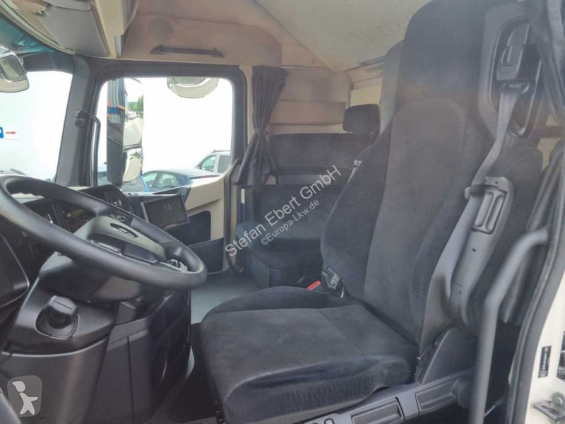 Vrachtwagen Mercedes 1845 L 4x2 Standklima...