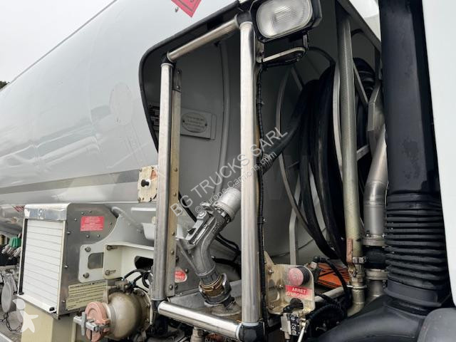 Kamion Renault 270 DXI