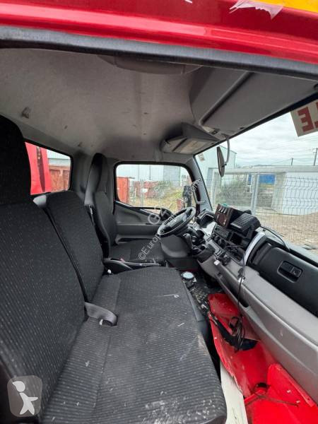 Camion Mitsubishi Fuso