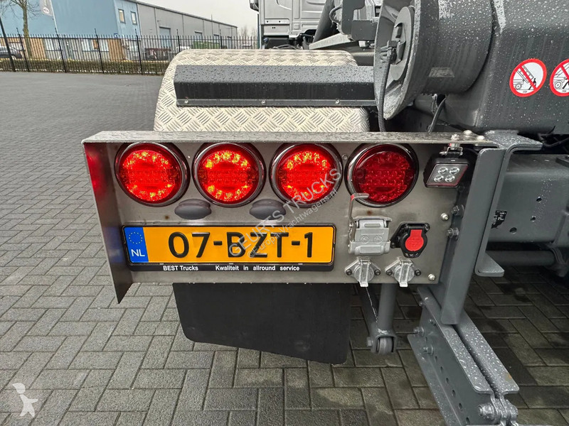 Kamion DAF 530 8X2 TRIPLE VDL S-30-6700...
