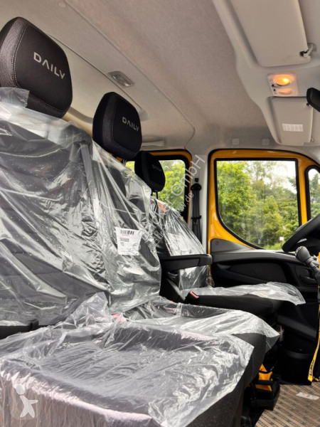 Kamion Iveco 70 C 18 DoKa 5500mm...
