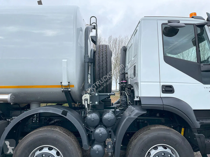Camião Iveco 410T42 Fuel Tank Truck (2 units)