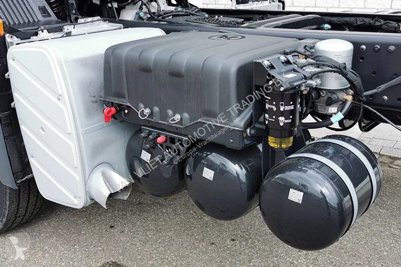 Camion MAN 33.400 BB CH Chassis Cabin (7 units)