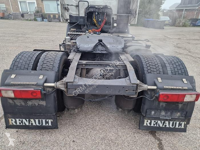 Camion Renault premium