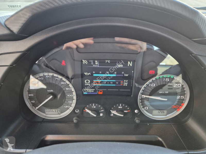 Kamion Iveco X-Way AD200X40 HR OFF Meiller...