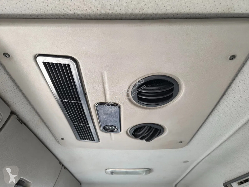 Camion Volvo FM 370 INSULATED BOX -...