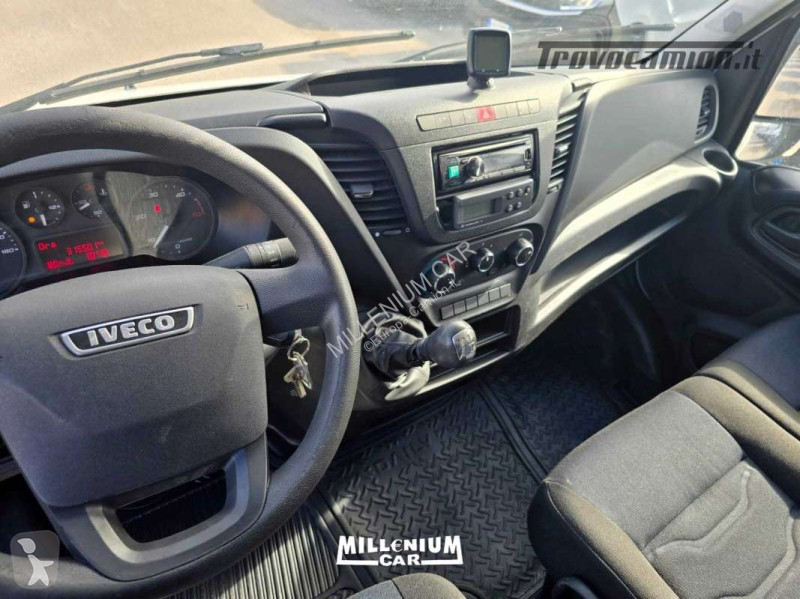 Veicolo commerciale Iveco 35-15 EURO 6 CELLA...