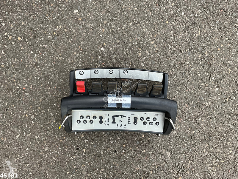 Kamion MAN TGM 13.290 4x4 Hiab 9 Tonmeter...