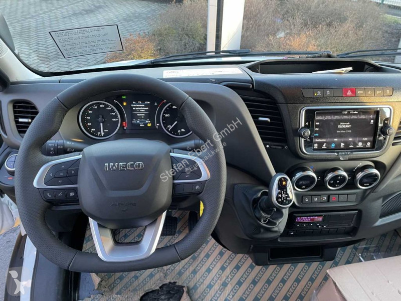 Camion Iveco 70C18 HA8 *LBW*Schwenkwandkoffer*