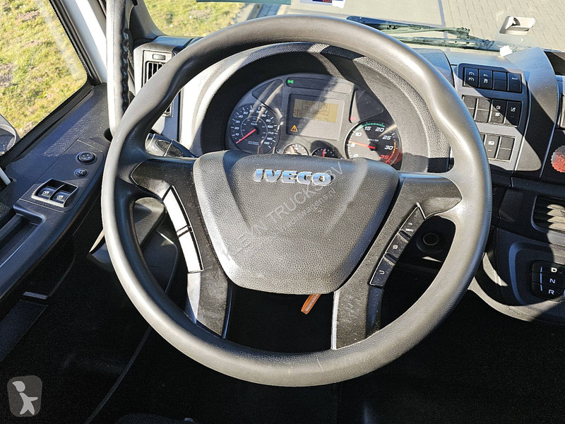 Kamion Iveco 120E25 EUROCARGO 3 SEATS AIRCO LIFT