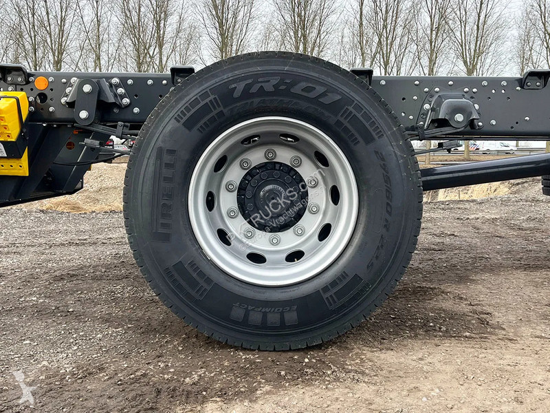 Kamion Iveco EuroCargo 180 E28-4185 Chassis...