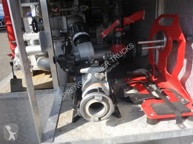 Camião MAN 224-with winch 2500liter tank manual...