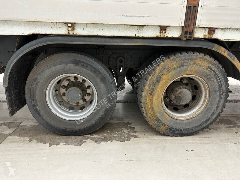 Vrachtwagen Renault 370 DCi - 6x2