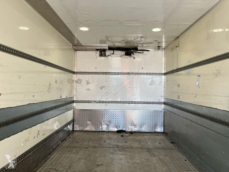 Camion Mercedes 1829 4x2 BOX L=8474 mm