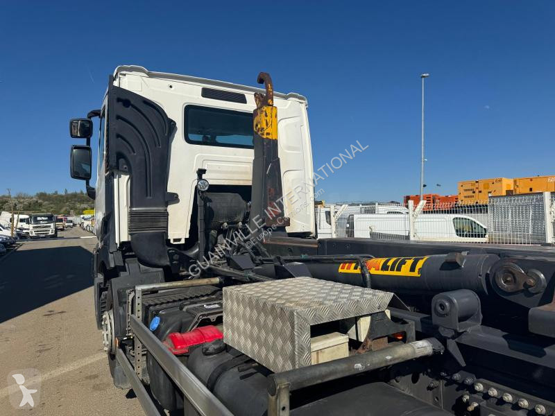 Kamion Renault 380 Gamme C