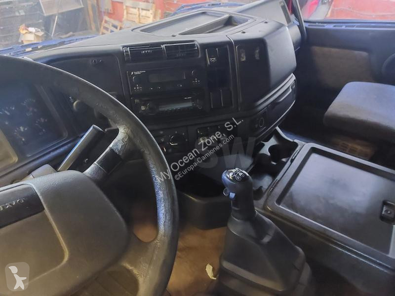 Camión Volvo 420