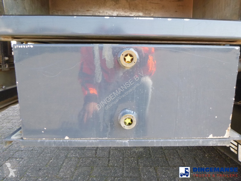 Camion Scania 420 6x2 fuel tank 20.6 m3 / 4 comp