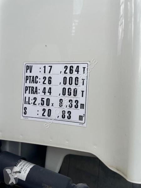 Camion DAF 410