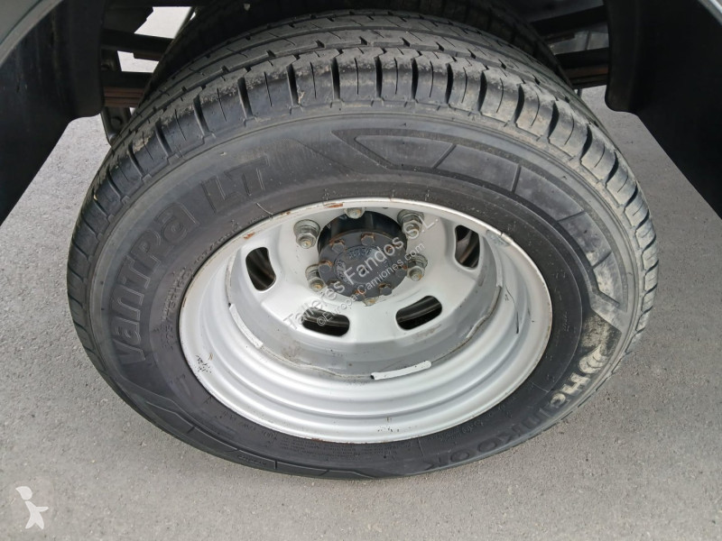 Furgoneta Iveco  35C16  20m3 Automática