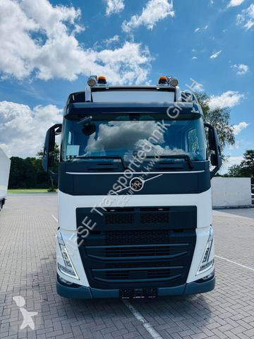Camion Volvo 6x2 Containerpritsche mit F545RA.2.26