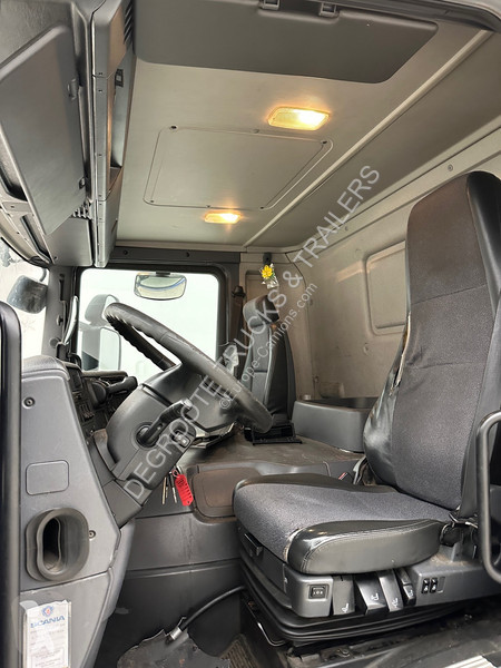Camion Scania 230