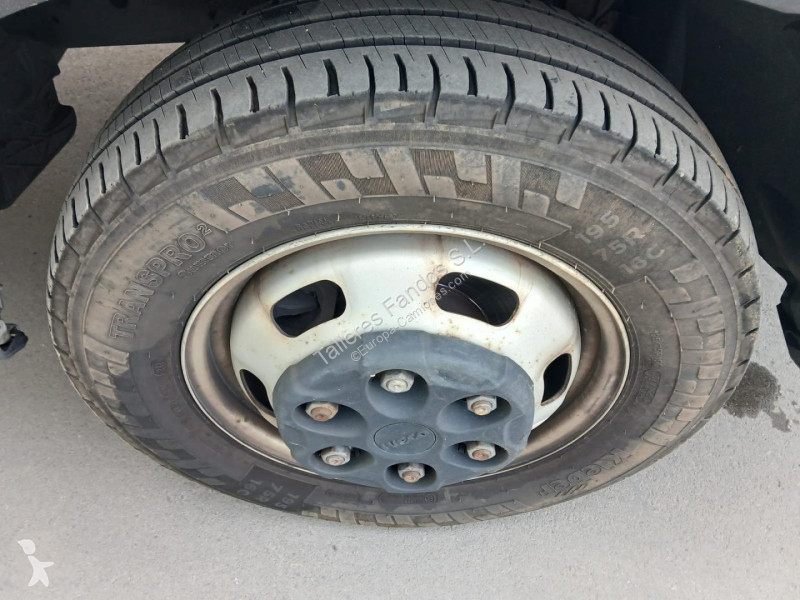 Veículo utilitário Iveco  35C16 20m3