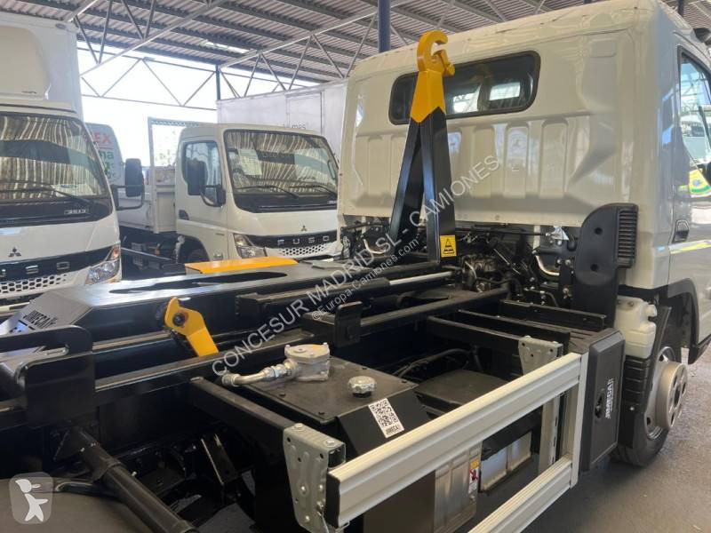 Camion Mitsubishi Fuso