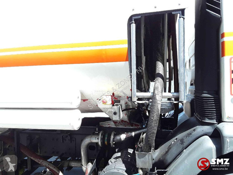 Kamion Renault 14000L lames steel