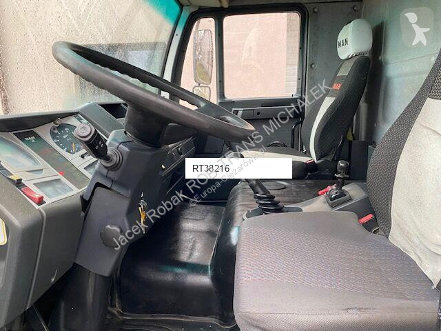 Camião MAN 12 225
