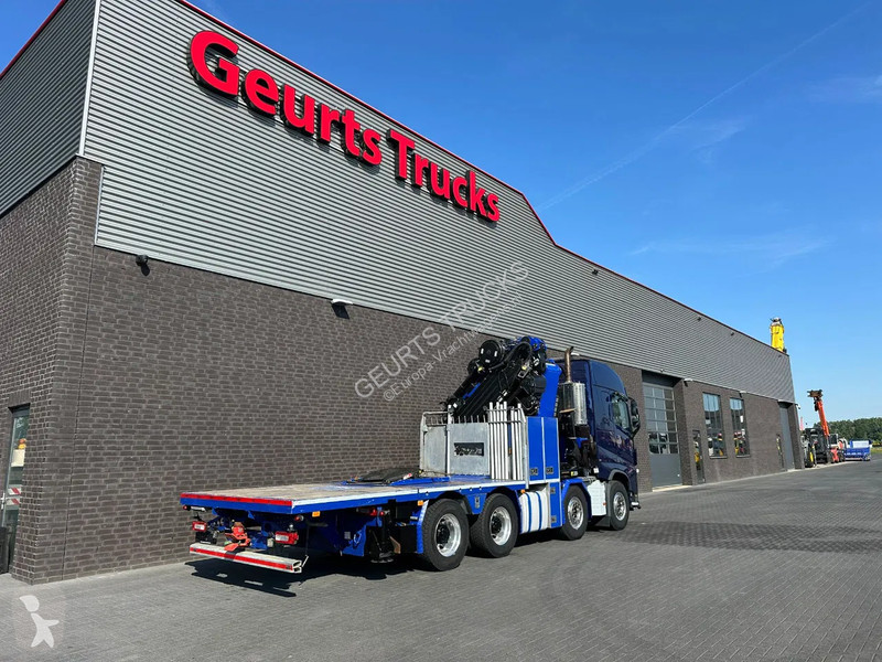 Camion Volvo 8X4 TREKKER / BAKWAGEN MET...