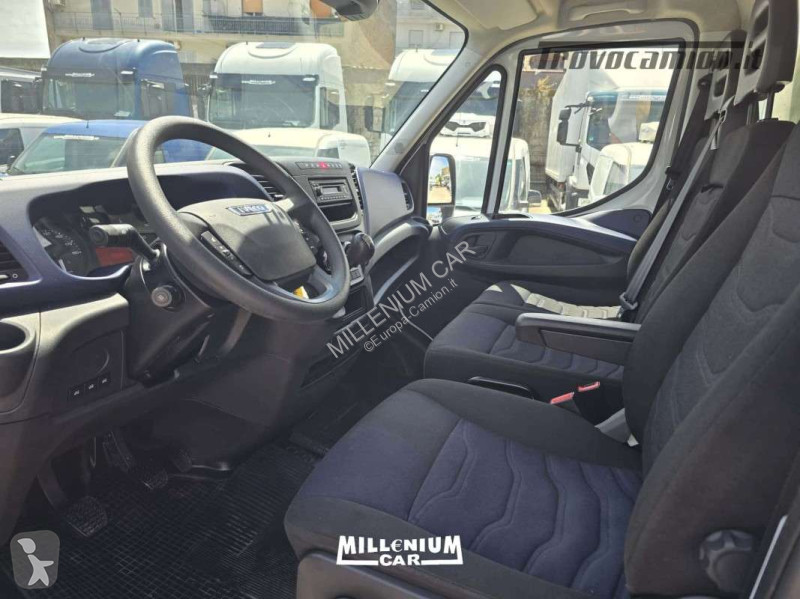 Camião Iveco 35-18 CELLA FIORI (2019)