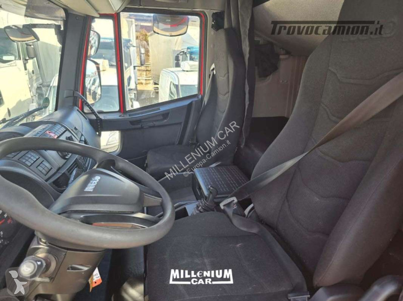 Kamion Iveco 120E22 FURGONE 7,70 SPONDA EURO 6...