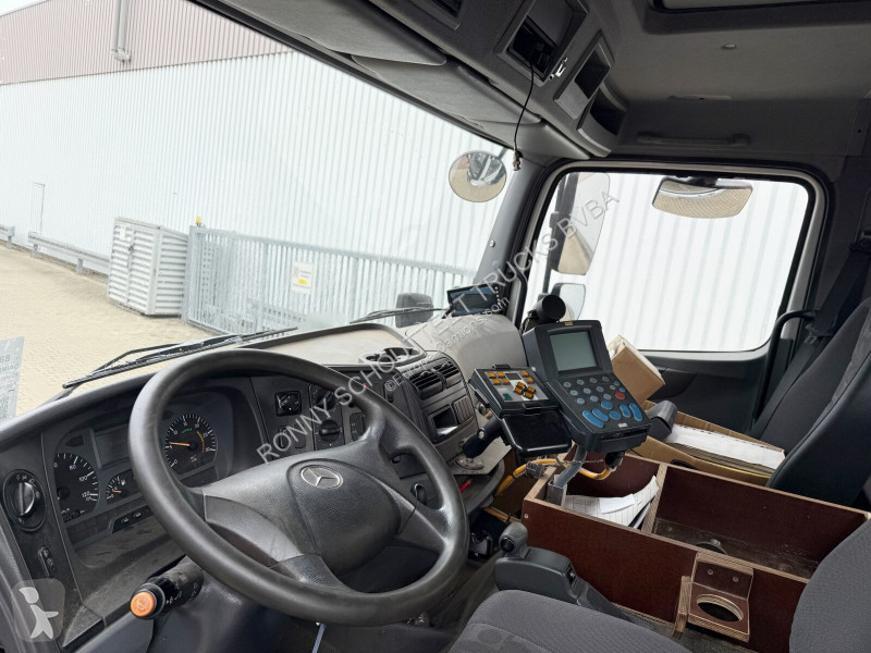 Camion Mercedes Axor 1824 AK 4x4 Axor 1824 AK...