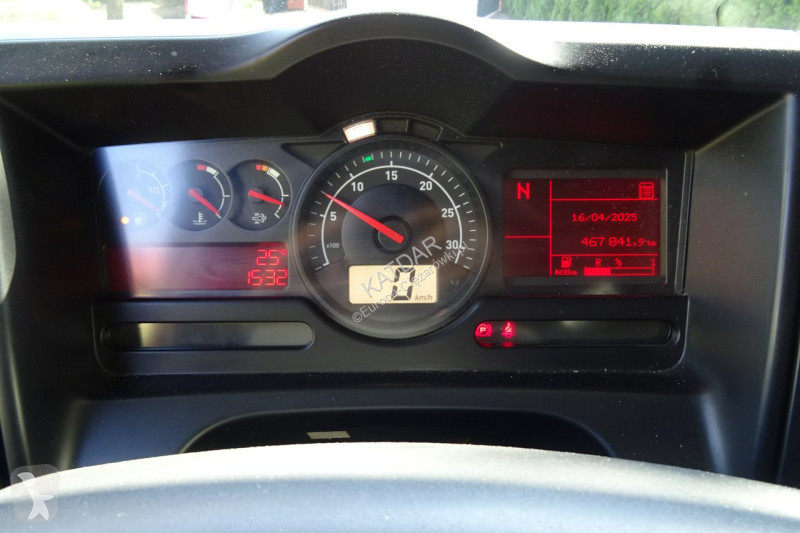 Camion Renault D12 Euro 6 kontener 18p z windą...