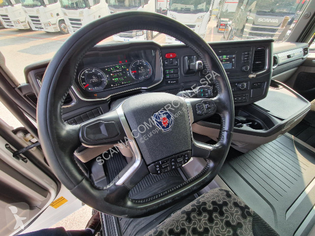 Kamion Scania R 450 B6x2*4NB