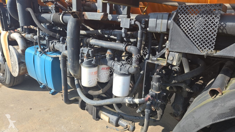 Camion Volvo 10 - 320 (10500L + 1500L / 10...