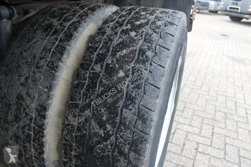 Vrachtwagen Mercedes 1833 + tipper + manual