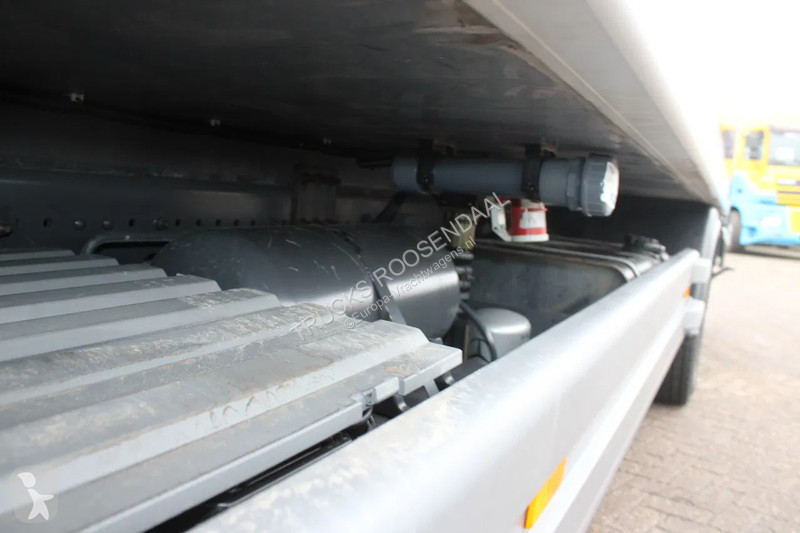 Kamion Mercedes 1222 + carrier supra 950 + lift