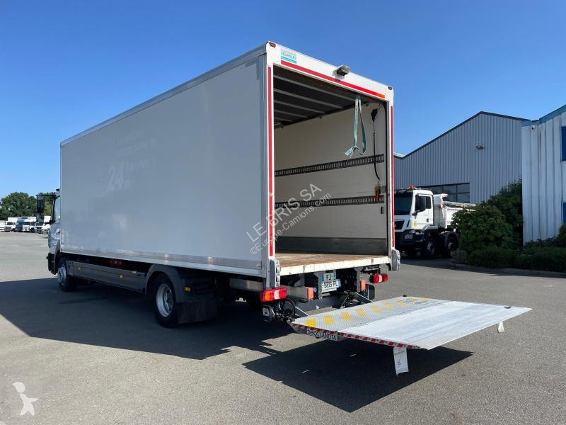 Kamion Mercedes ATEGO 12.18
