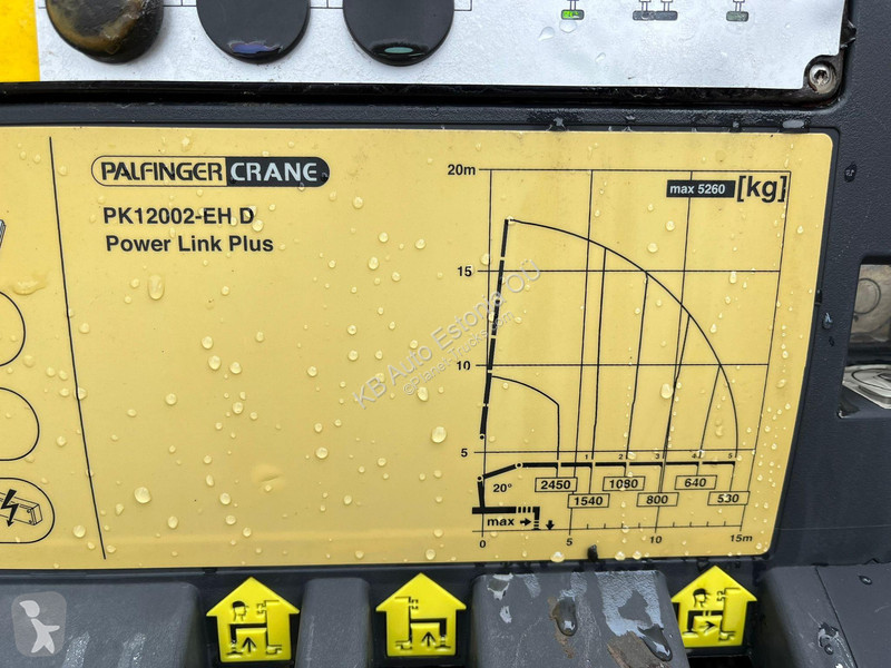 Kamion Volvo FM 330 4x2 PK12002 / PLATFORM...