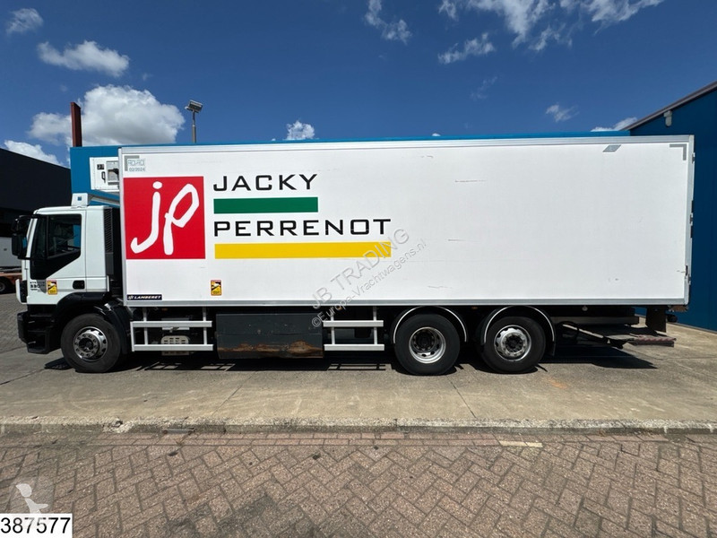 Kamion Iveco 330 CNG 6x2, EURO 6, Retarder, CNG