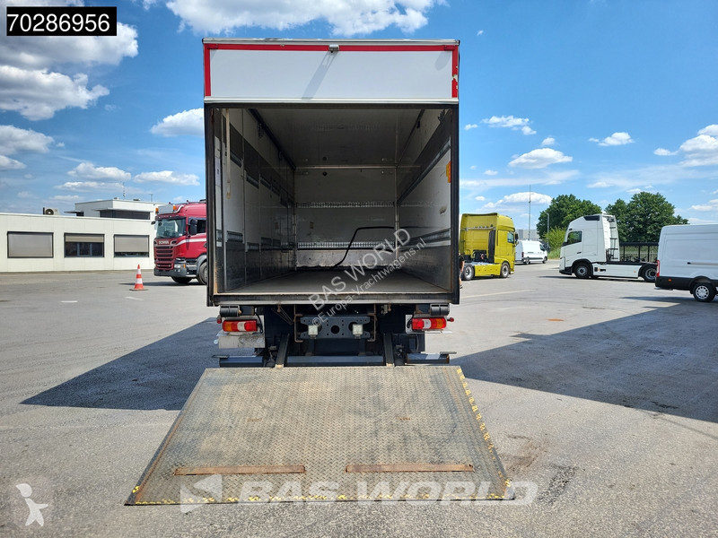 Vrachtwagen Mercedes 1827 4X2 2000kg...