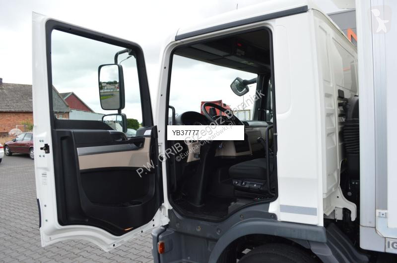 Camião MAN TGL 10.180 REFRIGERATOR TK V500 MAX