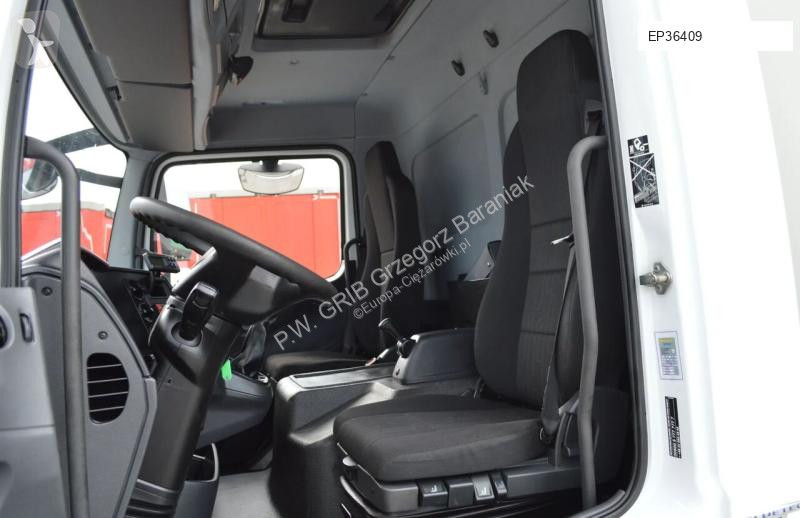Kamion Mercedes 716 IZOTERMA REFRIGERATOR SIDE...