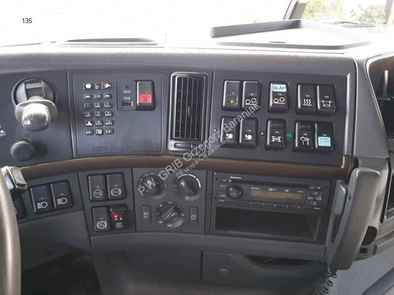 Camion Volvo 16 51S